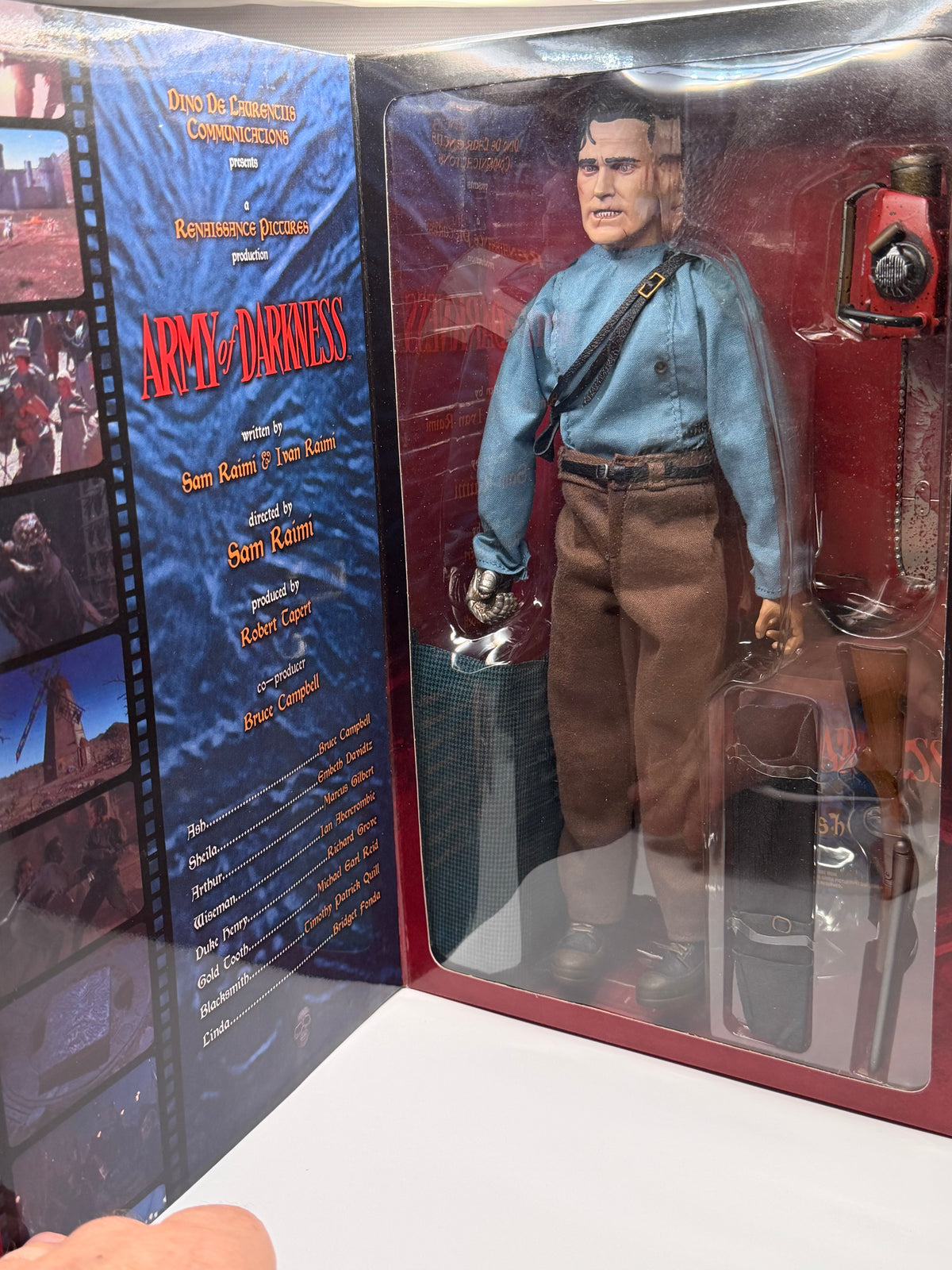 Army of Darkness Ash 12" Figure – Sideshow